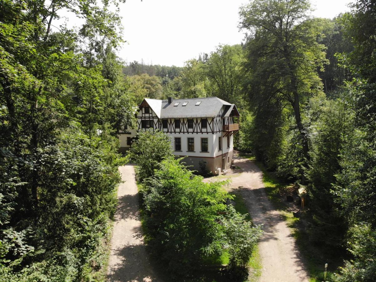 Zur Margarethenmuehle - Landgasthof Und Waldhotel Rosswein 外观 照片