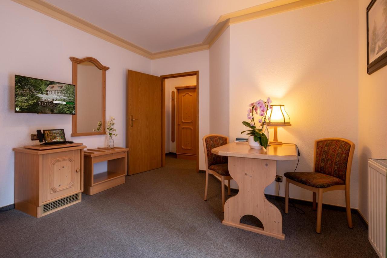 Zur Margarethenmuehle - Landgasthof Und Waldhotel Rosswein 外观 照片