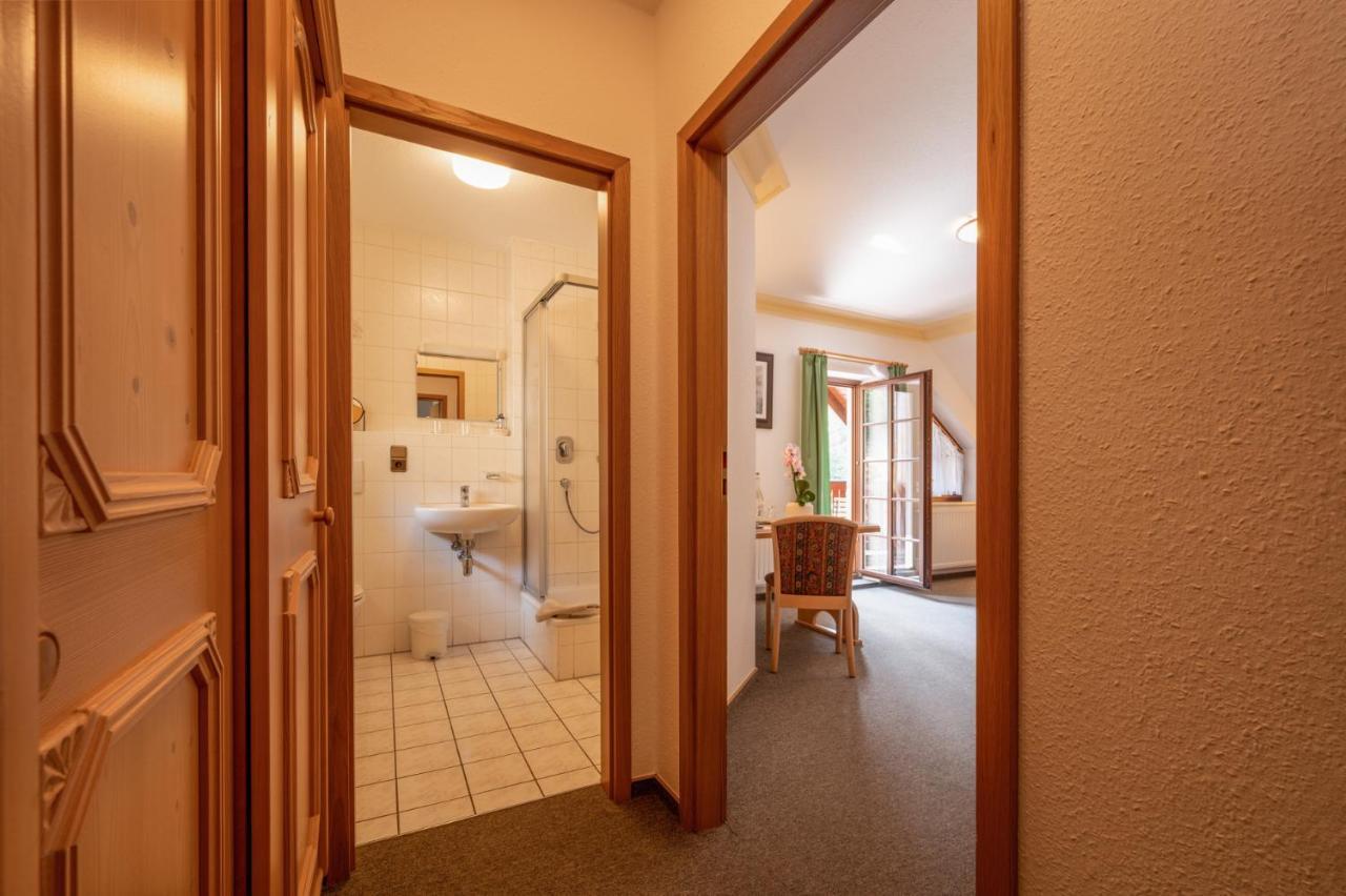 Zur Margarethenmuehle - Landgasthof Und Waldhotel Rosswein 外观 照片