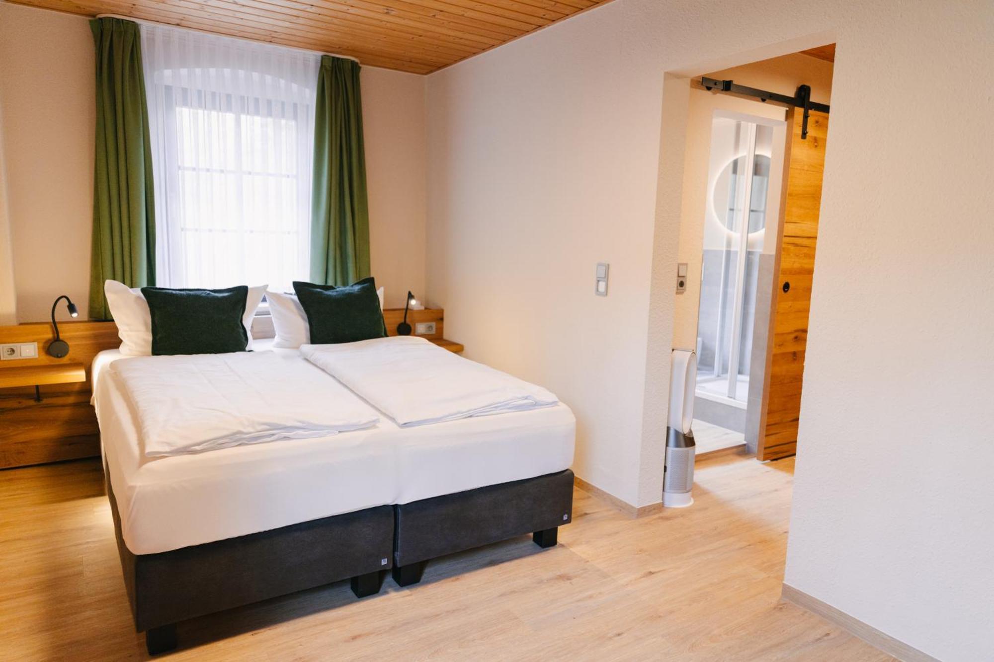 Zur Margarethenmuehle - Landgasthof Und Waldhotel Rosswein 外观 照片