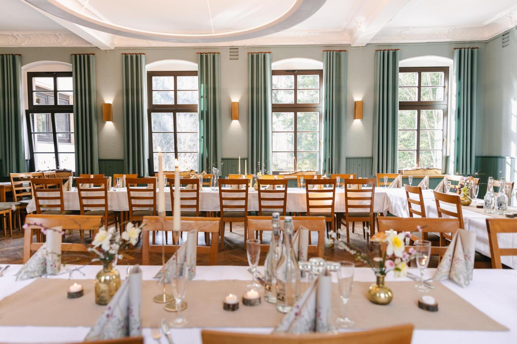 Zur Margarethenmuehle - Landgasthof Und Waldhotel Rosswein 外观 照片